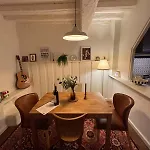 Cosy Traditional Old Stone Townhouse In Bastide Casa vacanze Carcassonne