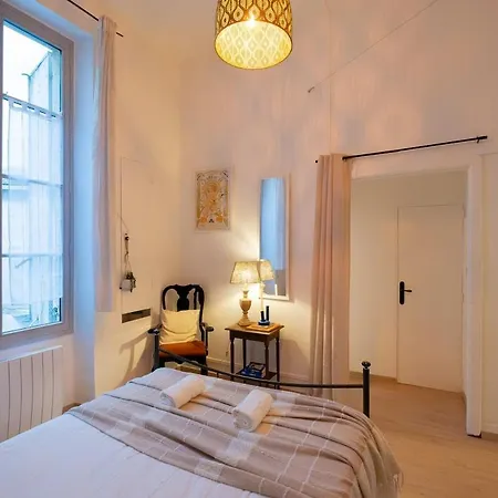 Cosy Traditional Old Stone Townhouse In Bastide *