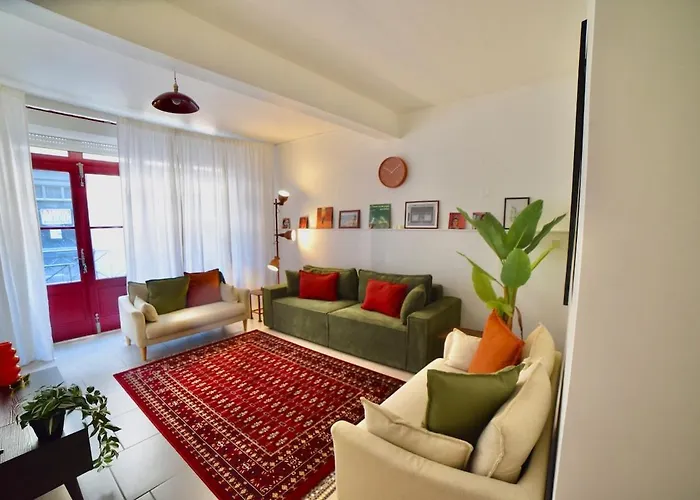 Holiday home Cosy Traditional Old Stone Townhouse In Bastide Carcassonne