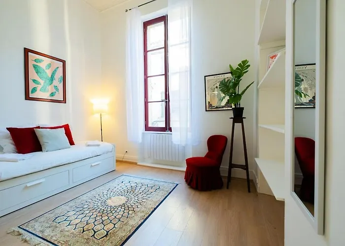 Holiday home Cosy Traditional Old Stone Townhouse In Bastide Carcassonne