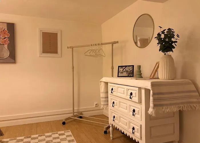 Cosy Traditional Old Stone Townhouse In Bastide Holiday home
