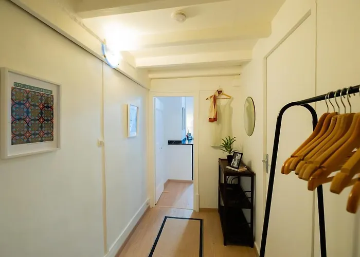 Cosy Traditional Old Stone Townhouse In Bastide Holiday home