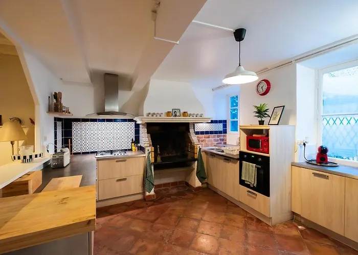 Holiday home Cosy Traditional Old Stone Townhouse In Bastide *