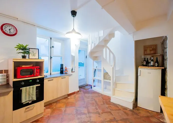 Cosy Traditional Old Stone Townhouse In Bastide * Carcassonne